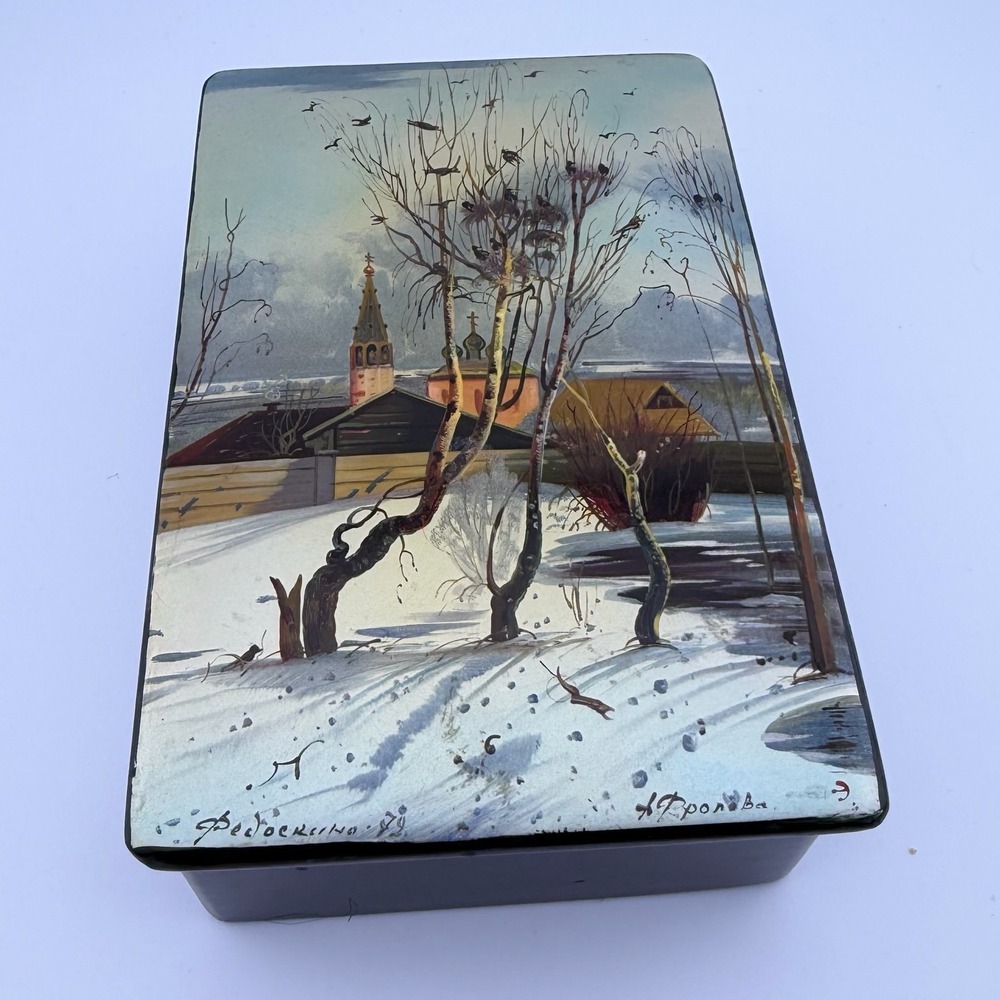 Vintage Fedoskino Russian Lacquer Box 1989 USSR Hand Painted Winter Village Art
